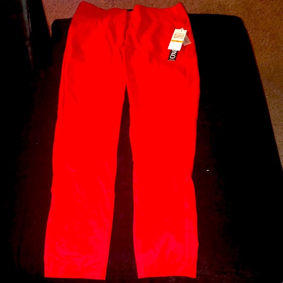 Red pants - Picture 1 of 4